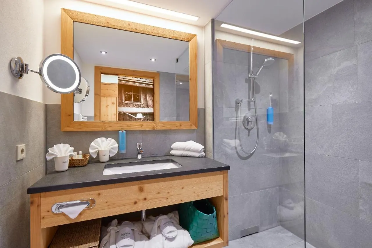 Hanusel Hof Wellness & Genuss In Panoramalage Hellengerst